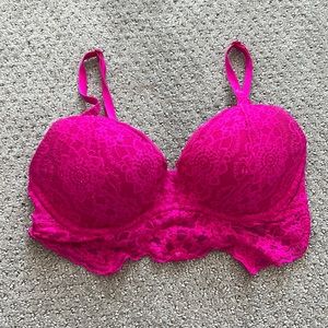 Hot pink Victoria’s Secret pink bra